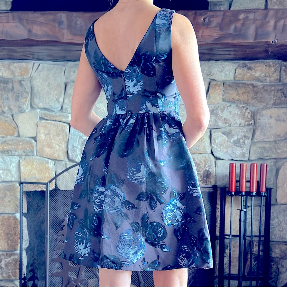 MUSE Fit & Flare Dress, Navy with Silver Flowers - Sz.4
❗️EUC❗️